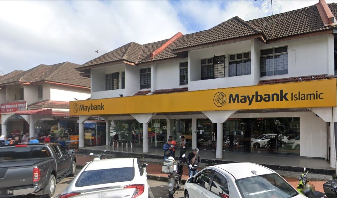 Gambar suasana pejabat Maybank Taman Daya terletak di Jalan Sagu 8, Taman Daya, 81100 Johor Bahru
