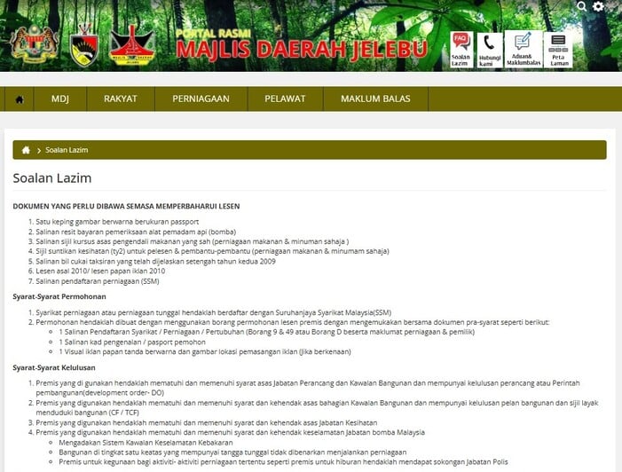 Tangkapan skrin laman web rasmi Majlis Daerah Jelebu di Malaysia. Halaman tersebut bertajuk "Soalan Lazim" dan menyenaraikan terma dan syarat untuk memohon permit dalam bahasa Melayu, termasuk dokumen yang diperlukan dan keperluan pematuhan untuk premis perniagaan, seperti keselamatan kebakaran, standard kesihatan dan permit bangunan